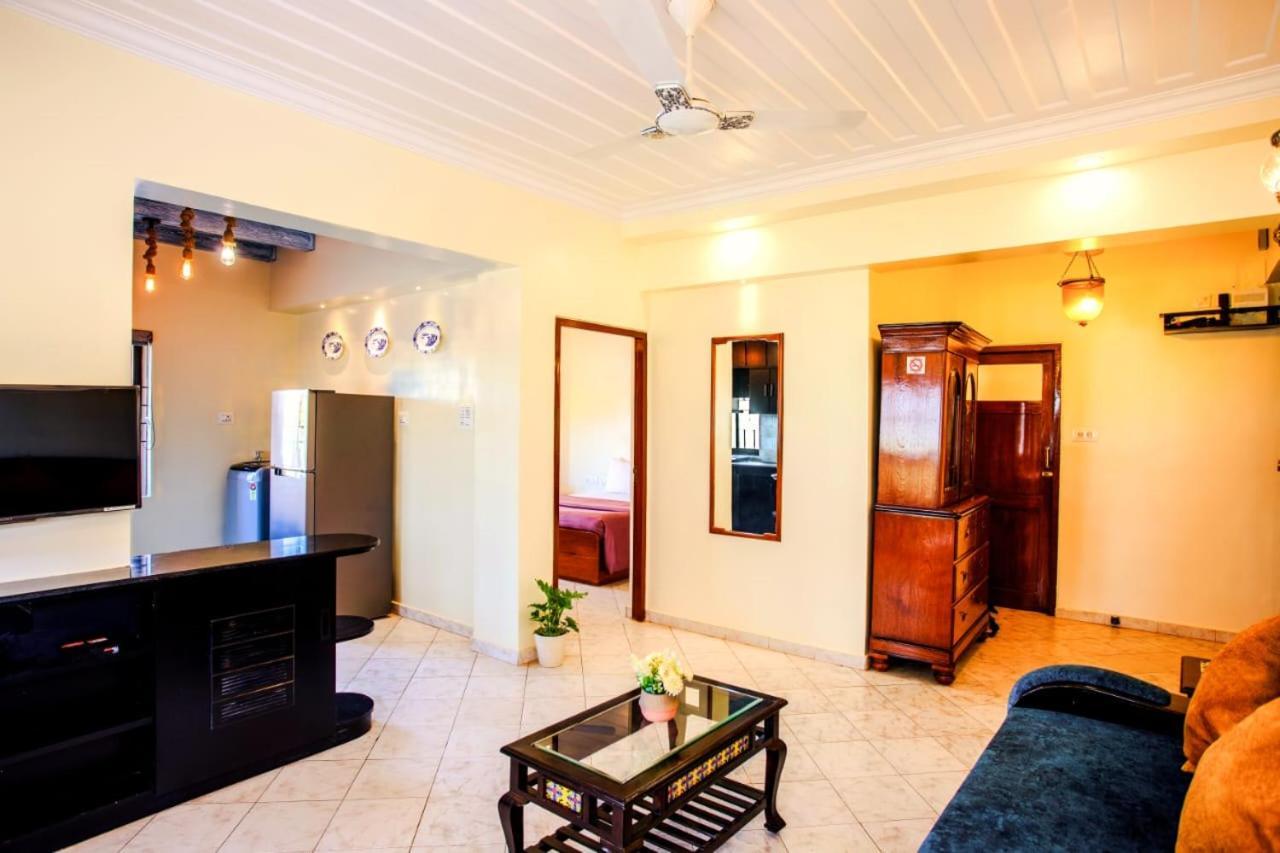 'Golden Sea Pearl' 1 Bhk Beach Apartment บีนอลิม ภายนอก รูปภาพ